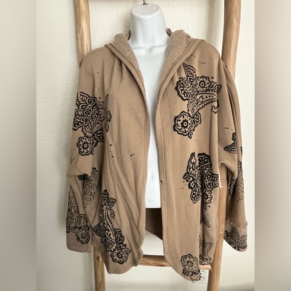 Cute vintage pull over sweater